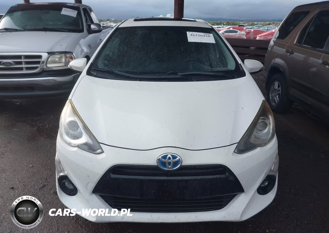 2015 Toyota Prius C Four VIN:JTDKDTB37F1105045 - 12