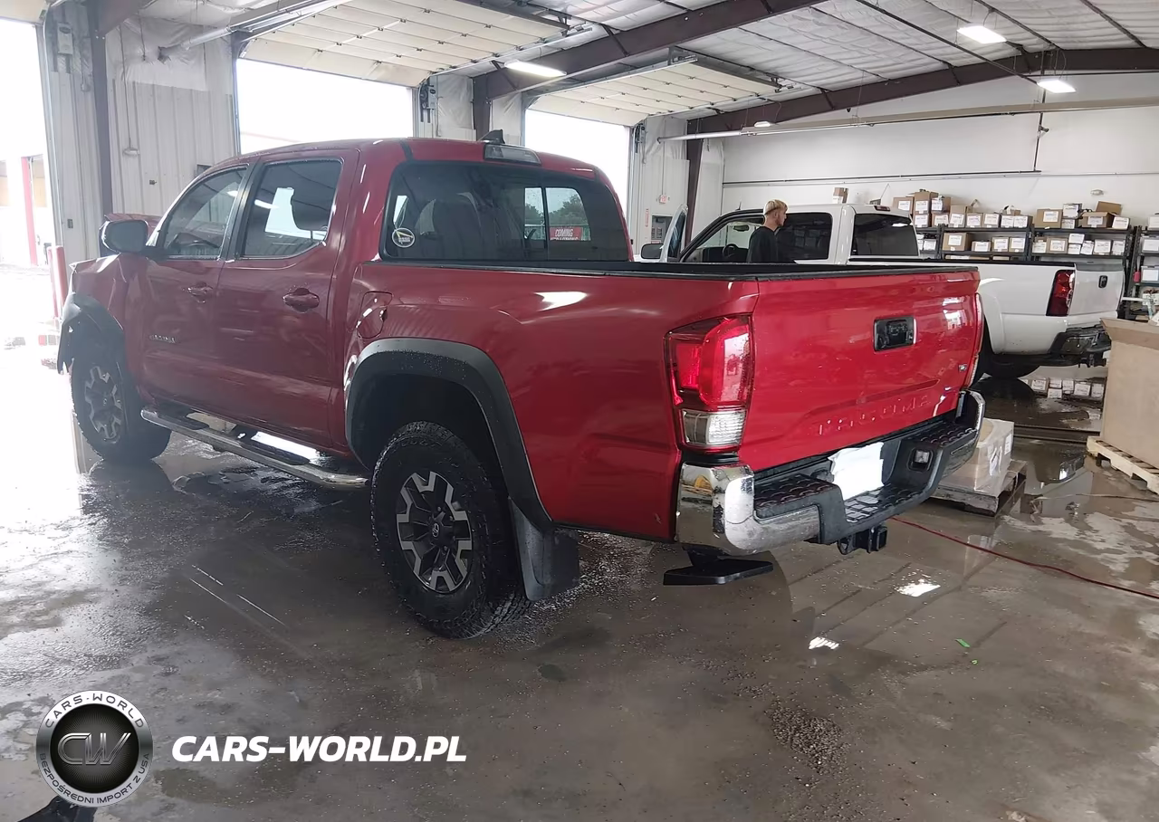 2017 Toyota Tacoma Trd Off Road VIN:3TMCZ5ANXHM097579 - 3