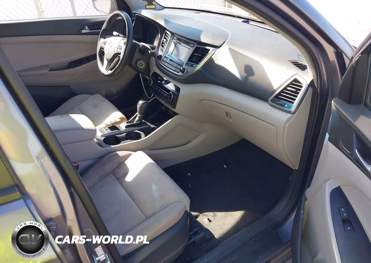2016 Hyundai Tucson Se VIN:KM8J3CA40GU128915 - 5