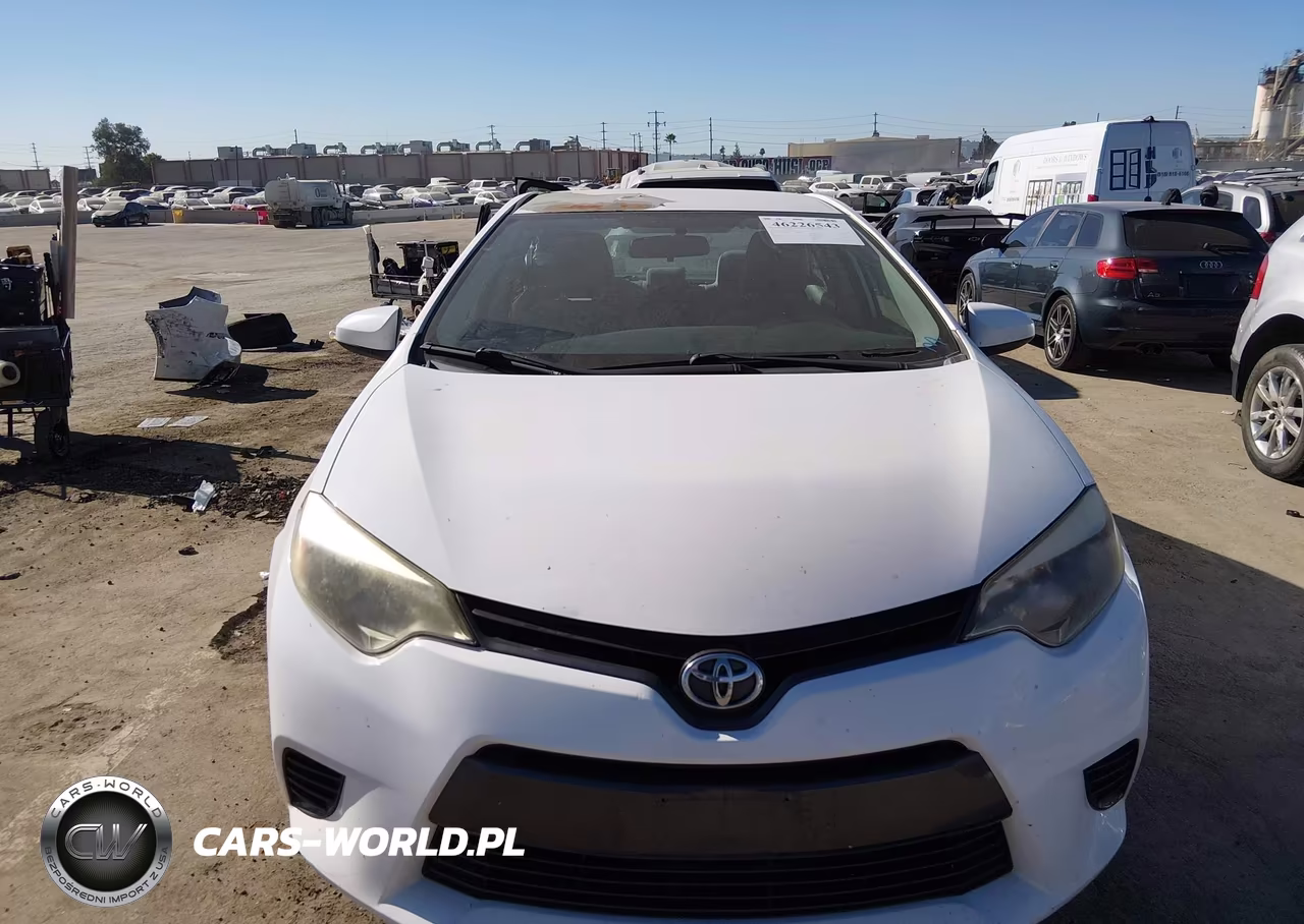 2015 Toyota Corolla Le VIN:5YFBURHE6FP217049 - 11