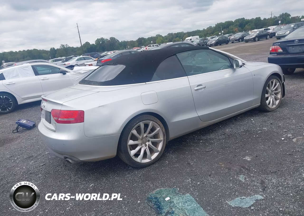2011 Audi A5 2.0T Premium VIN:WAUTFAFH4BN003985 - 4