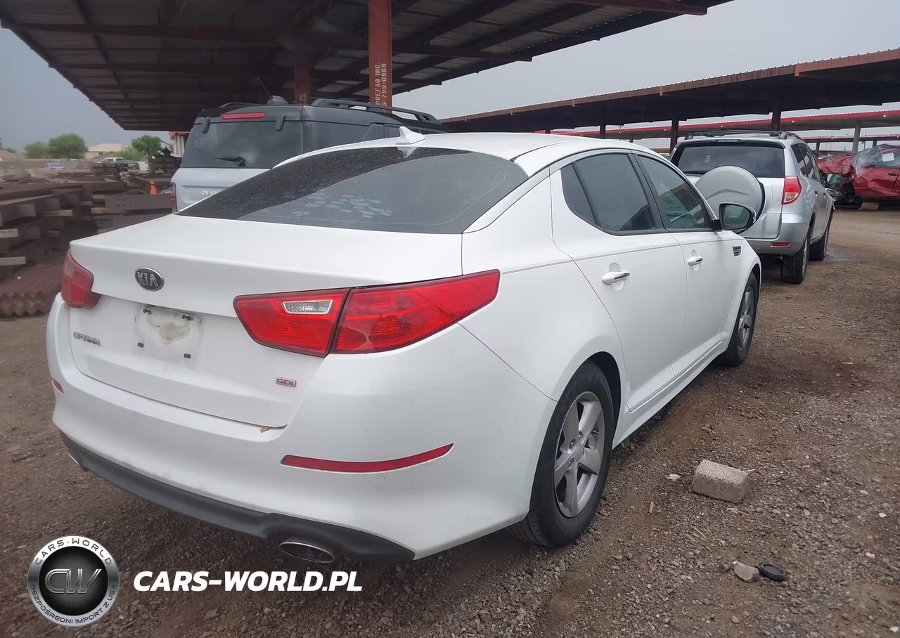 2015 Kia Optima Lx VIN:KNAGM4A74F5632112 - 4