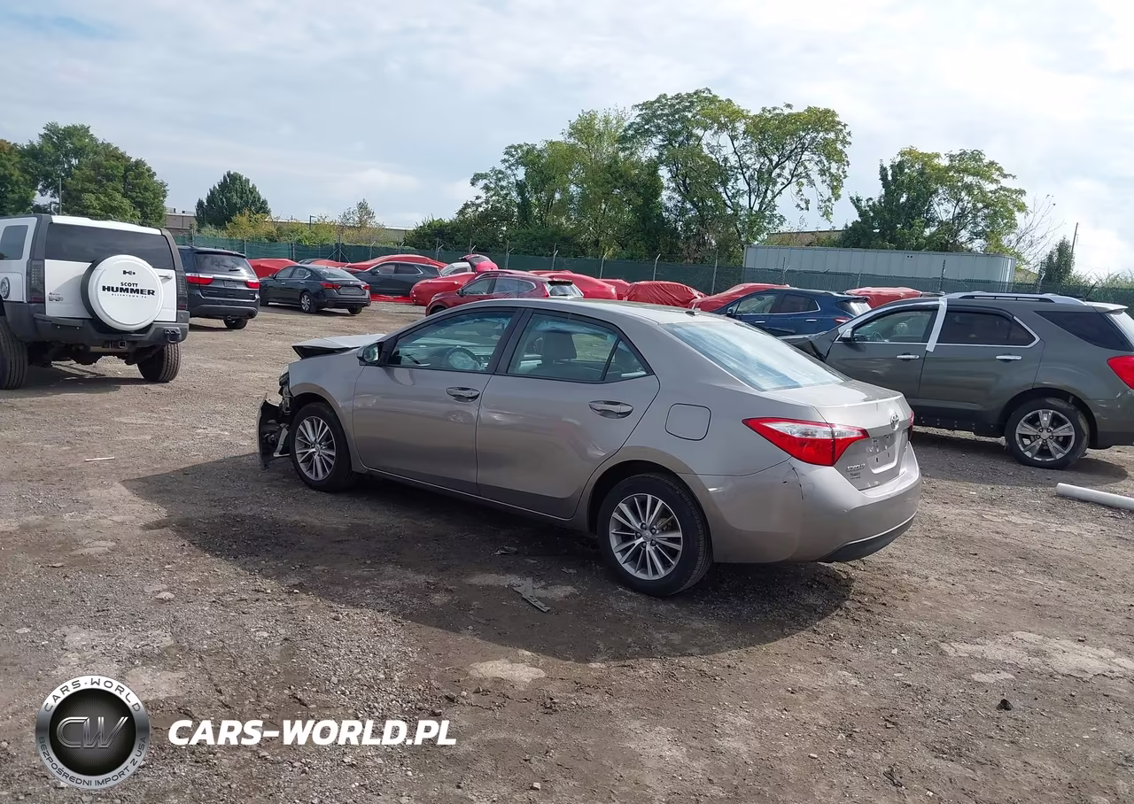 2015 Toyota Corolla Le Premium VIN:2T1BURHE1FC305121 - 3