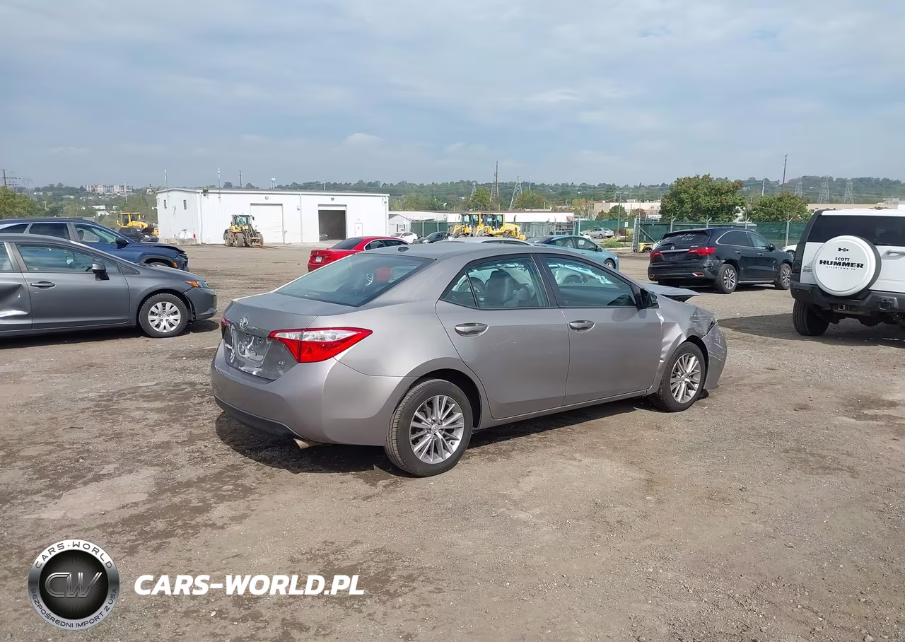 2015 Toyota Corolla Le Premium VIN:2T1BURHE1FC305121 - 4