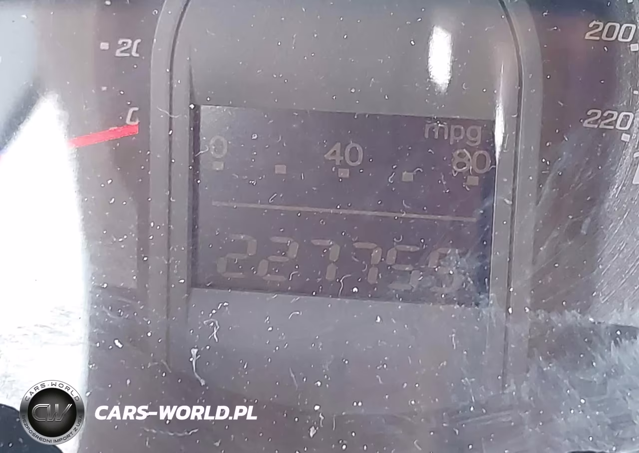 2010 Honda Fit Sport VIN:JHMGE8H4XAC022432 - 16