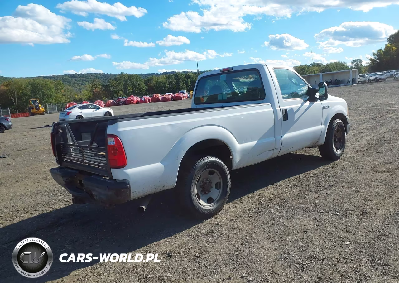 2006 Ford F-350 Xl-Xlt VIN:1FTSF30546EC00010 - 4