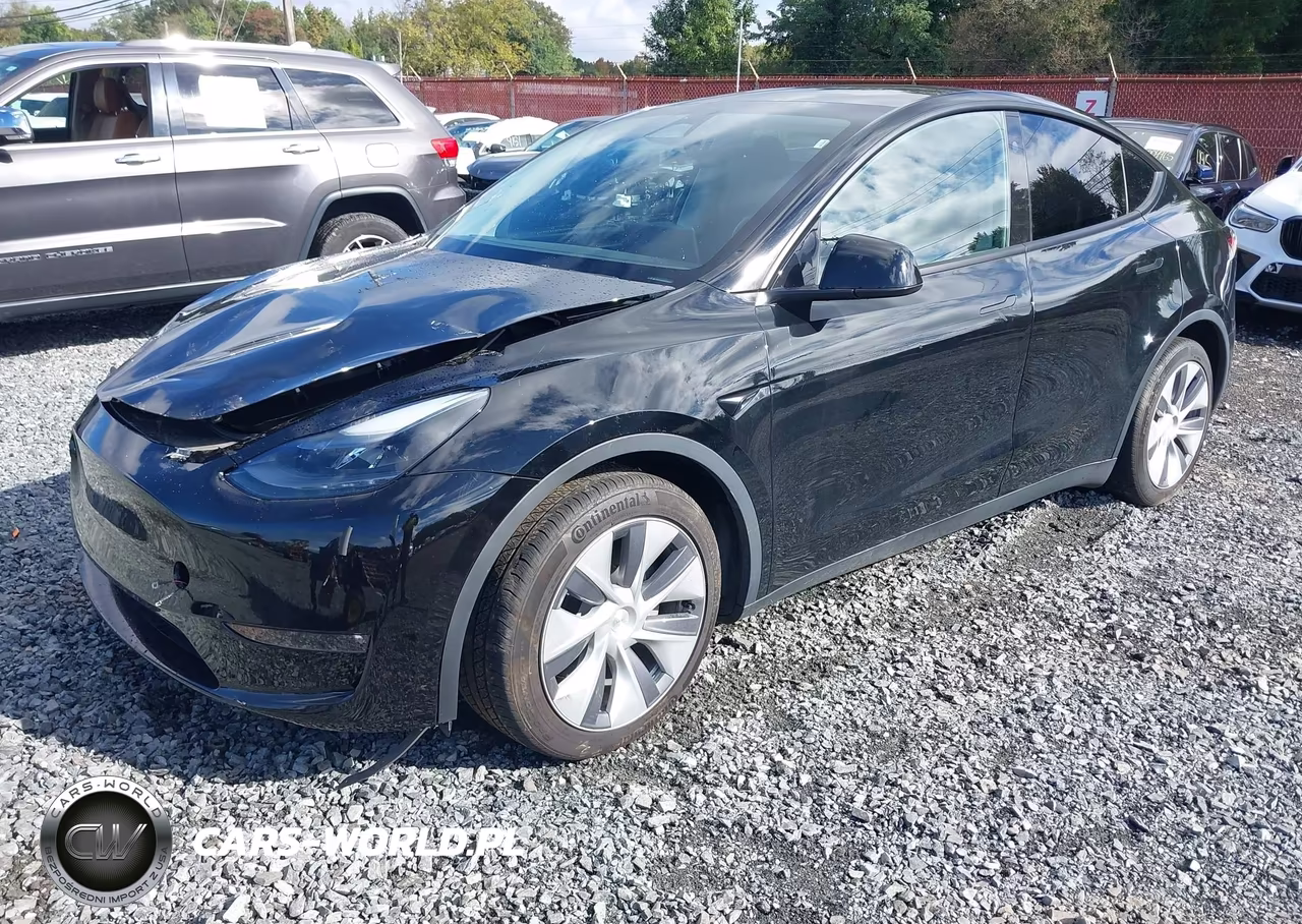 2023 Tesla Model Y Awd-Long Range Dual Motor All-Wheel Drive VIN:7SAYGAEE9PF923312 - 2