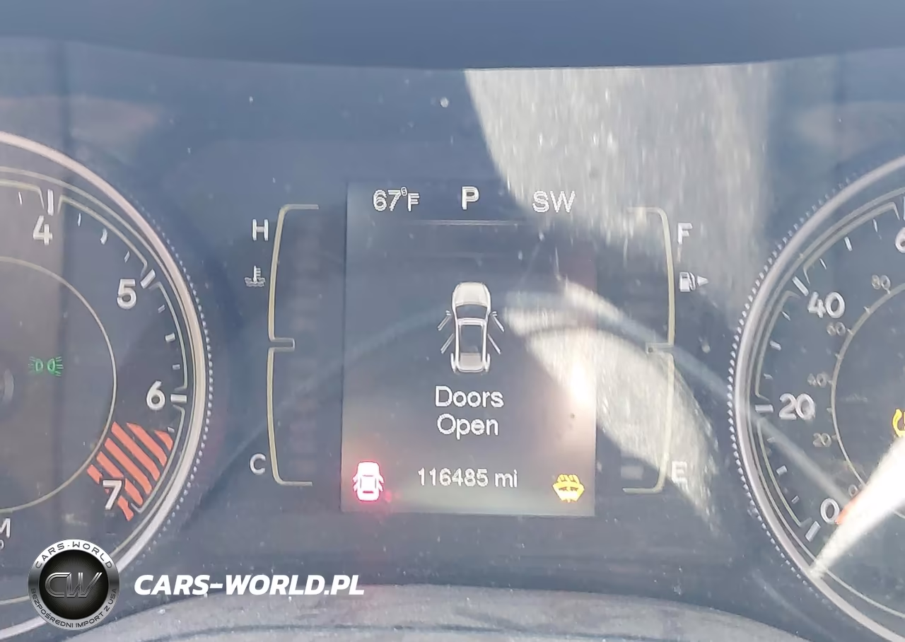 2015 Jeep Cherokee Sport VIN:1C4PJLAB3FW660732 - 15