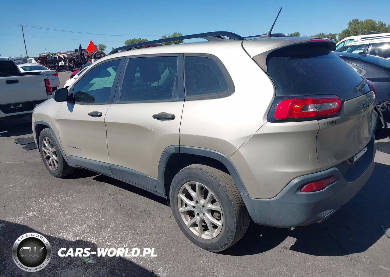 2015 Jeep Cherokee Sport VIN:1C4PJLAB3FW660732 - 3