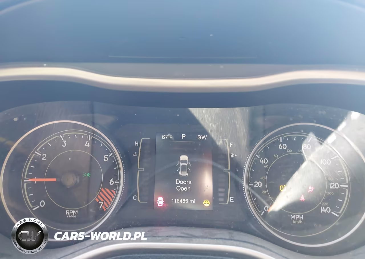 2015 Jeep Cherokee Sport VIN:1C4PJLAB3FW660732 - 7