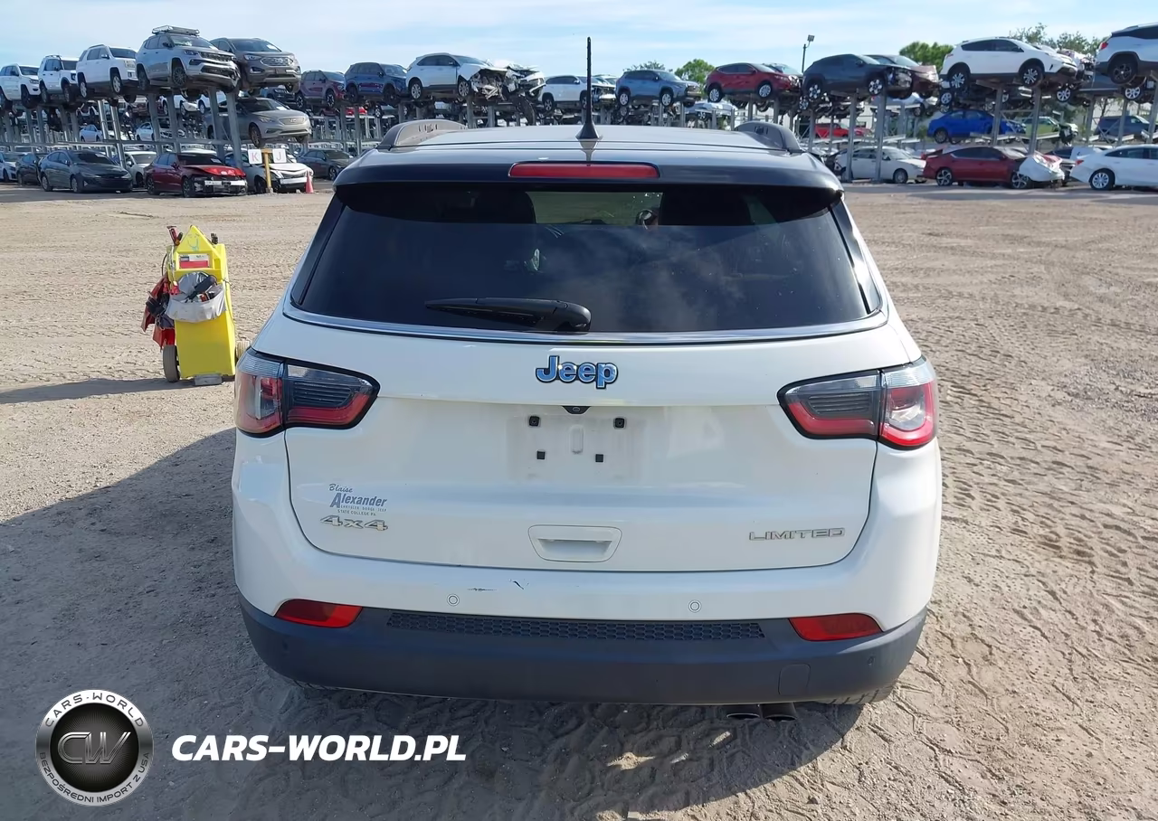 2018 Jeep Compass Limited 4X4 VIN:3C4NJDCB5JT402172 - 16