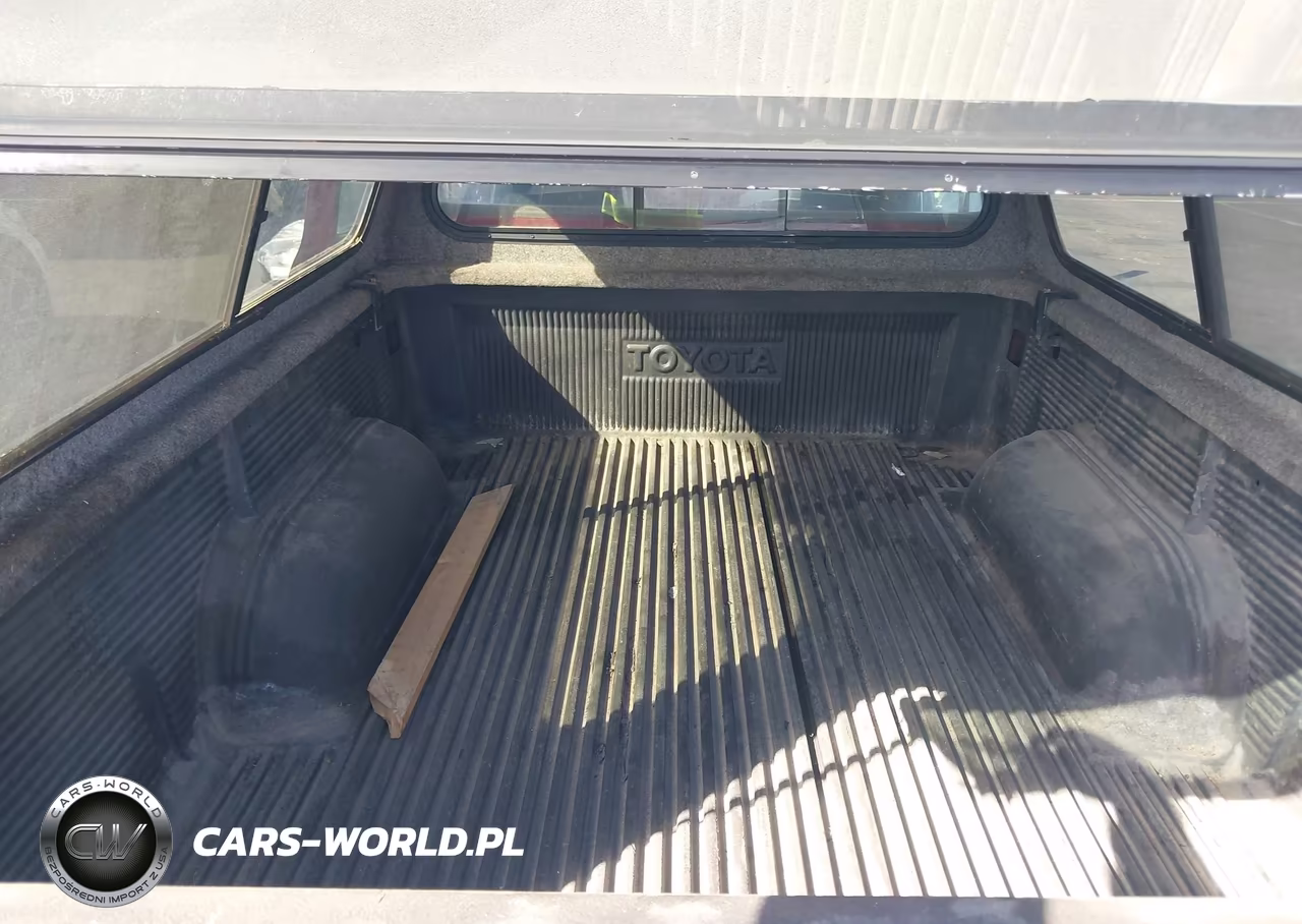 1998 Toyota Tacoma VIN:4TANL42N6WZ014773 - 8