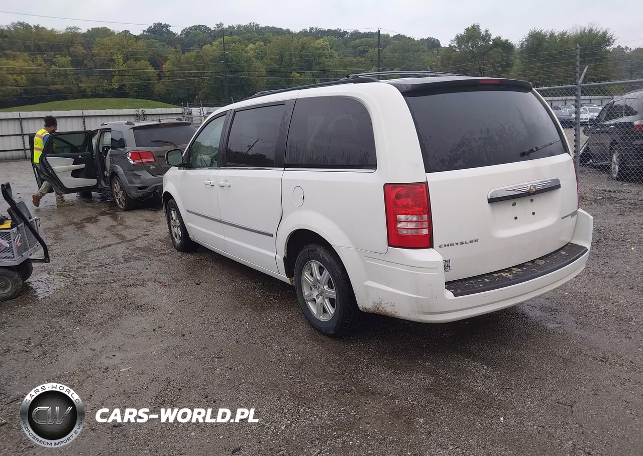2009 Chrysler Town & Country Touring VIN:2A8HR54129R635693 - 3