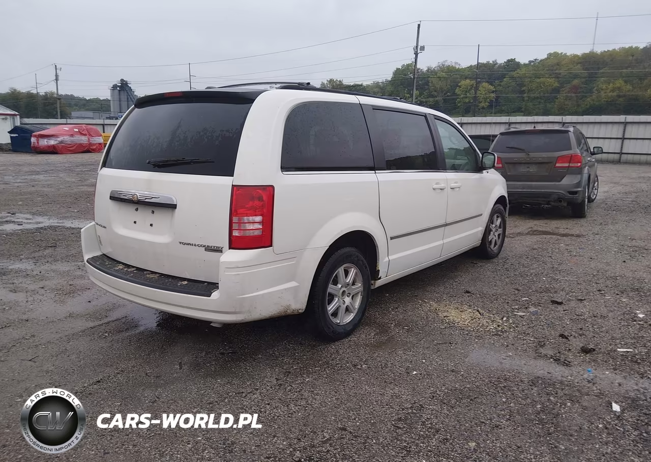 2009 Chrysler Town & Country Touring VIN:2A8HR54129R635693 - 4
