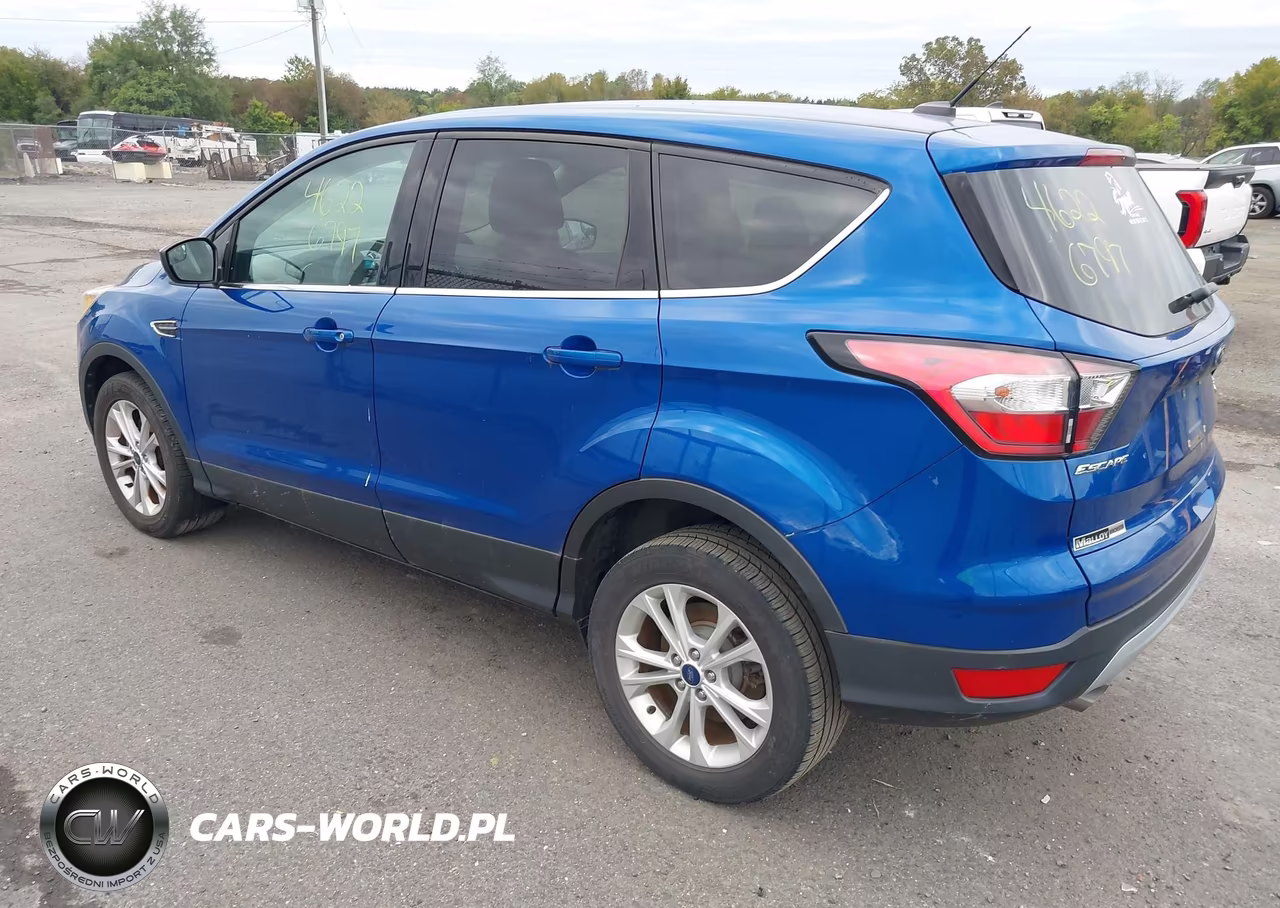 2017 Ford Escape Se VIN:1FMCU9GD7HUD25226 - 3