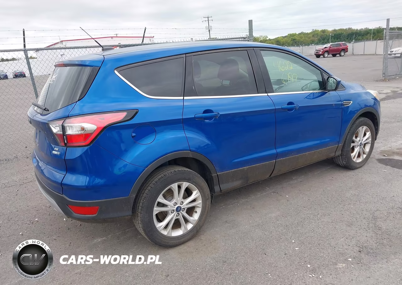 2017 Ford Escape Se VIN:1FMCU9GD7HUD25226 - 4