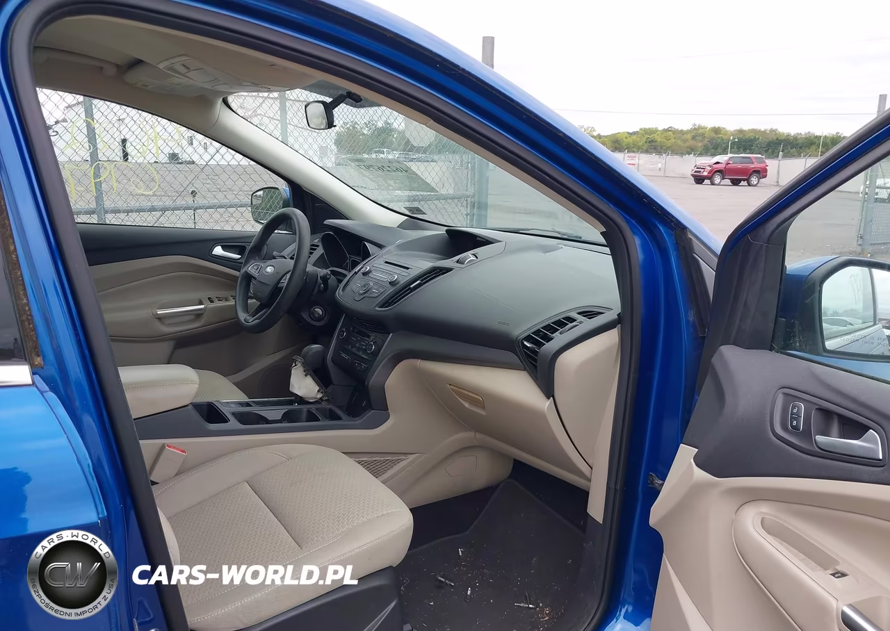 2017 Ford Escape Se VIN:1FMCU9GD7HUD25226 - 5