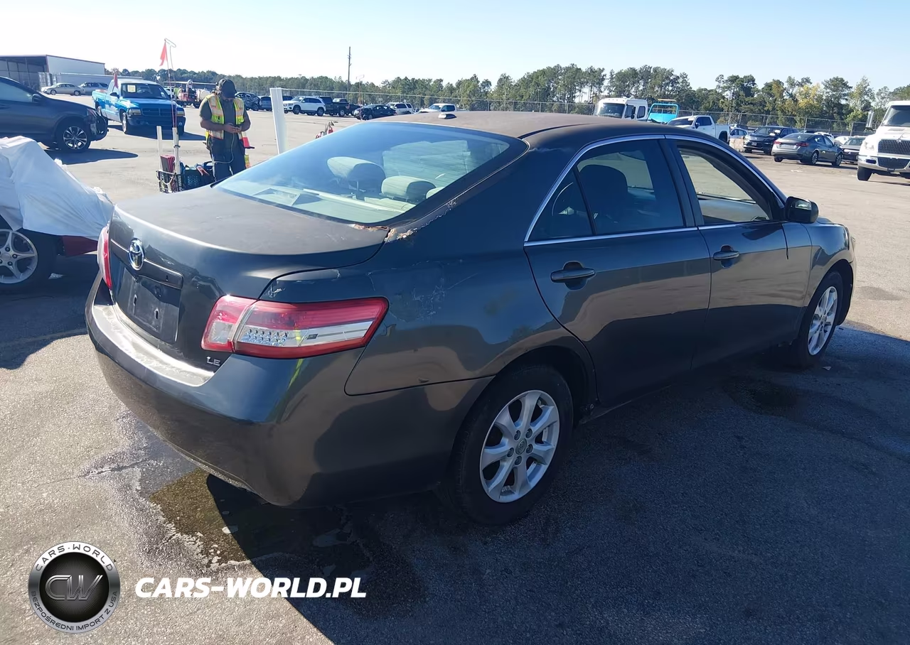 2010 Toyota Camry Le VIN:4T1BF3EK2AU064579 - 4