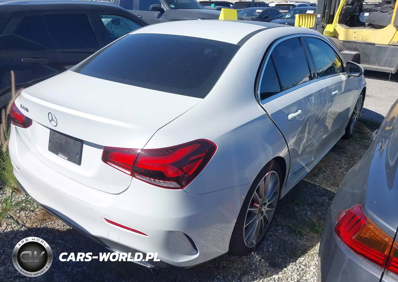 2020 Mercedes-Benz A 220 VIN:W1K3G4EB3LW043619 - 4