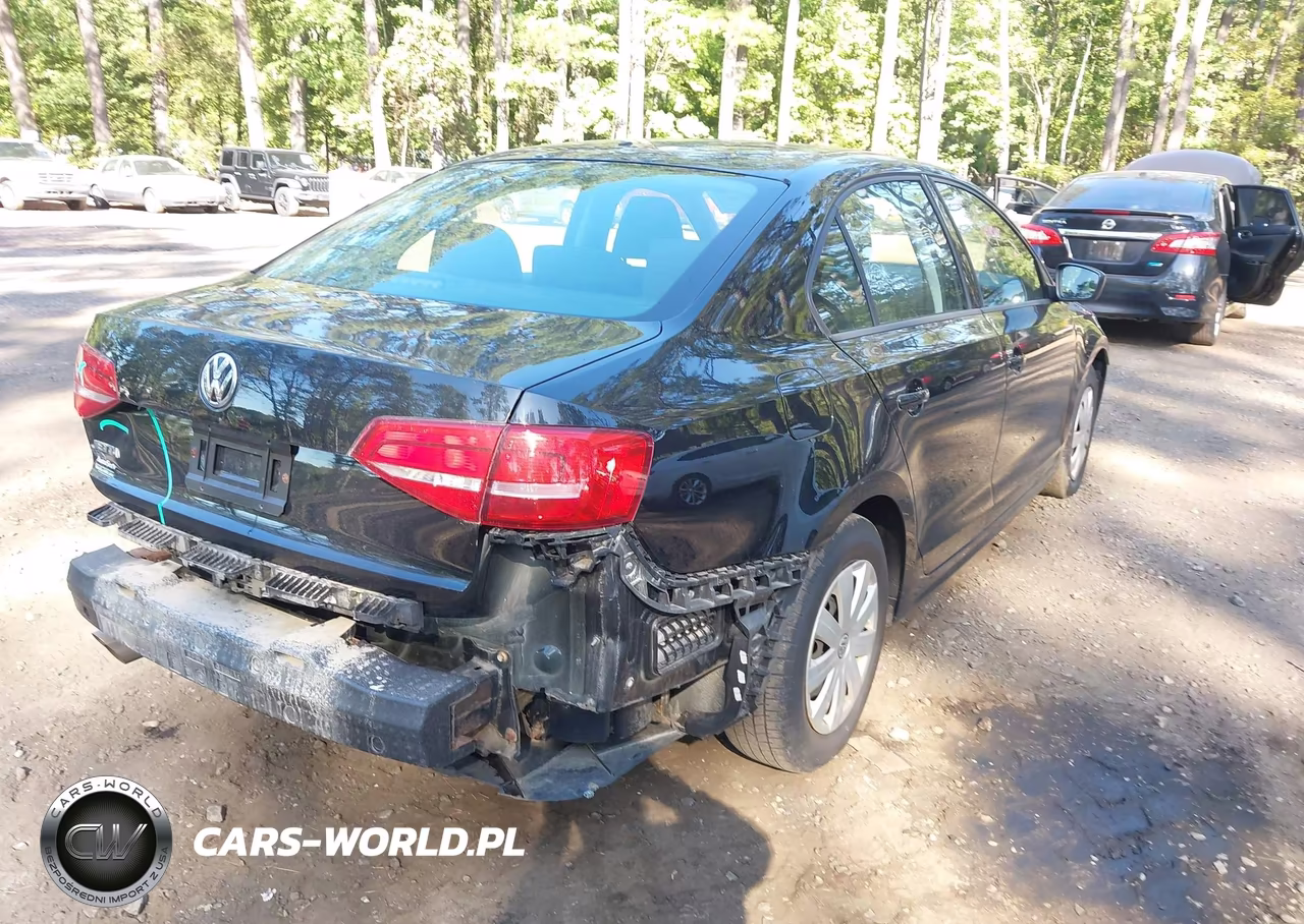 2015 Volkswagen Jetta Base VIN:3VW2K7AJ8FM321340 - 4