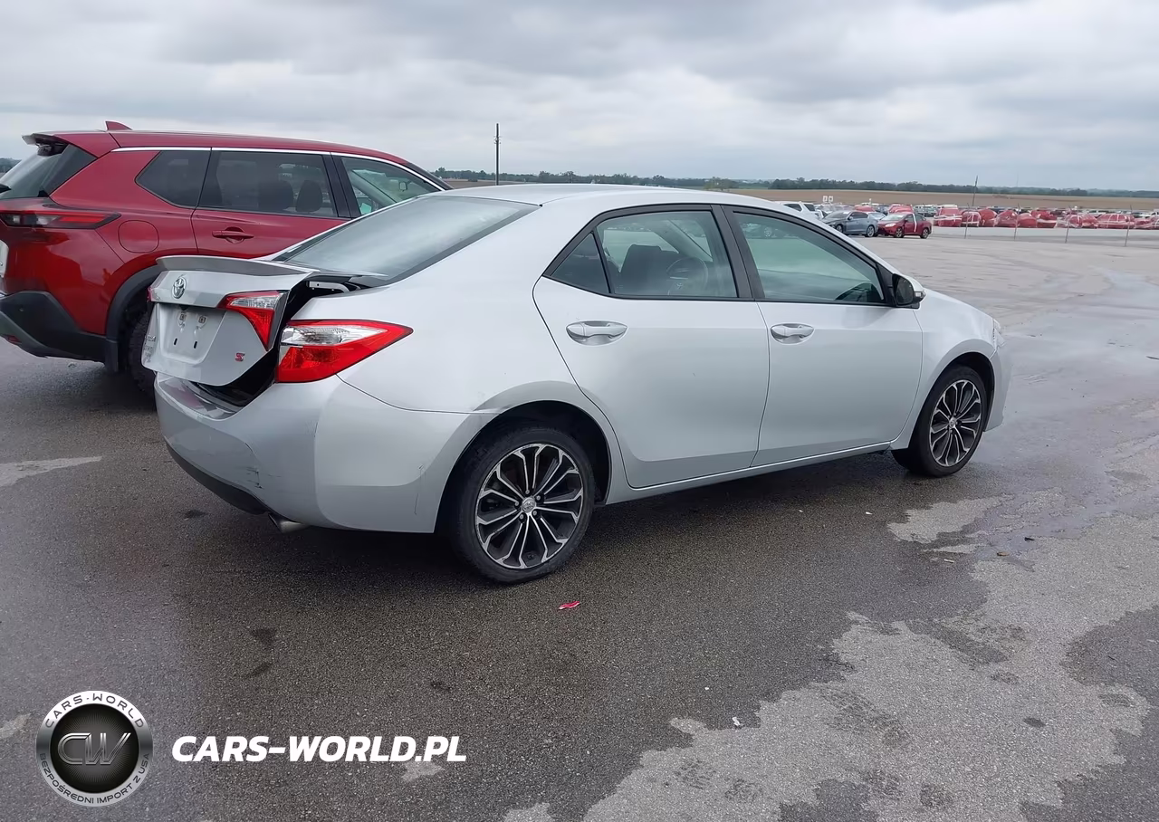 2016 Toyota Corolla S Plus VIN:5YFBURHE6GP558632 - 4