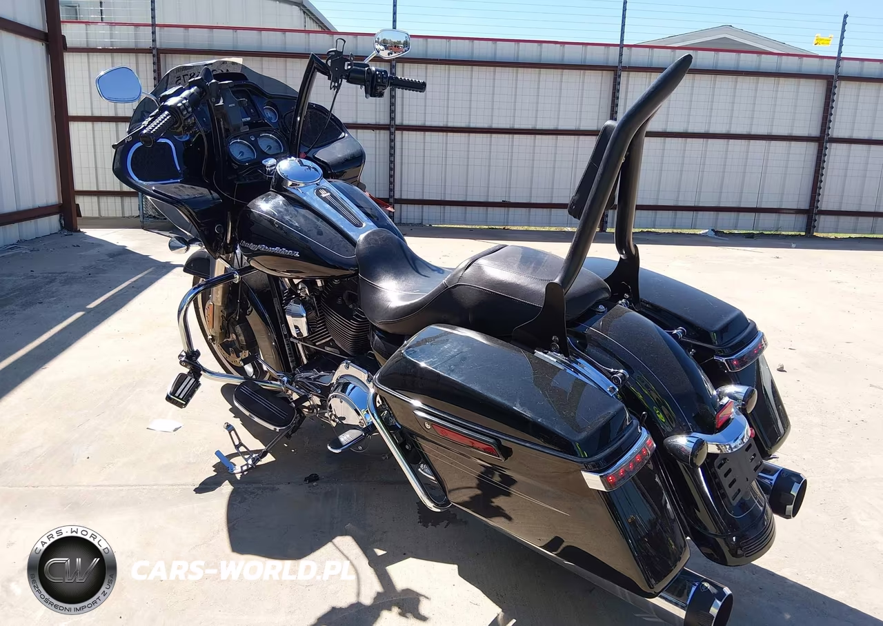 2015 Harley-Davidson Fltrxs Road Glide Special VIN:1HD1KTM10FB623603 - 3