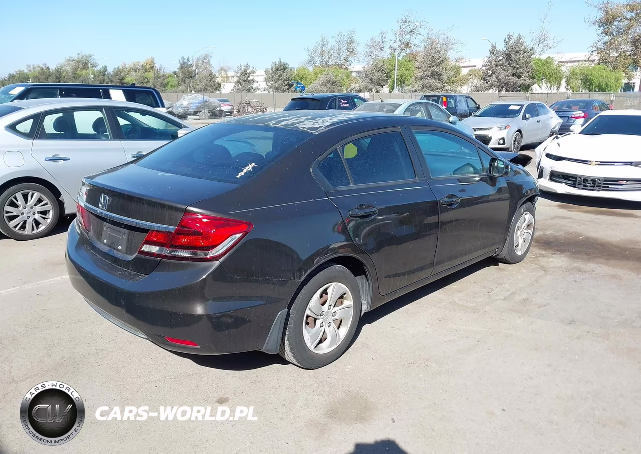 2013 Honda Civic Lx VIN:2HGFB2F5XDH588186 - 4