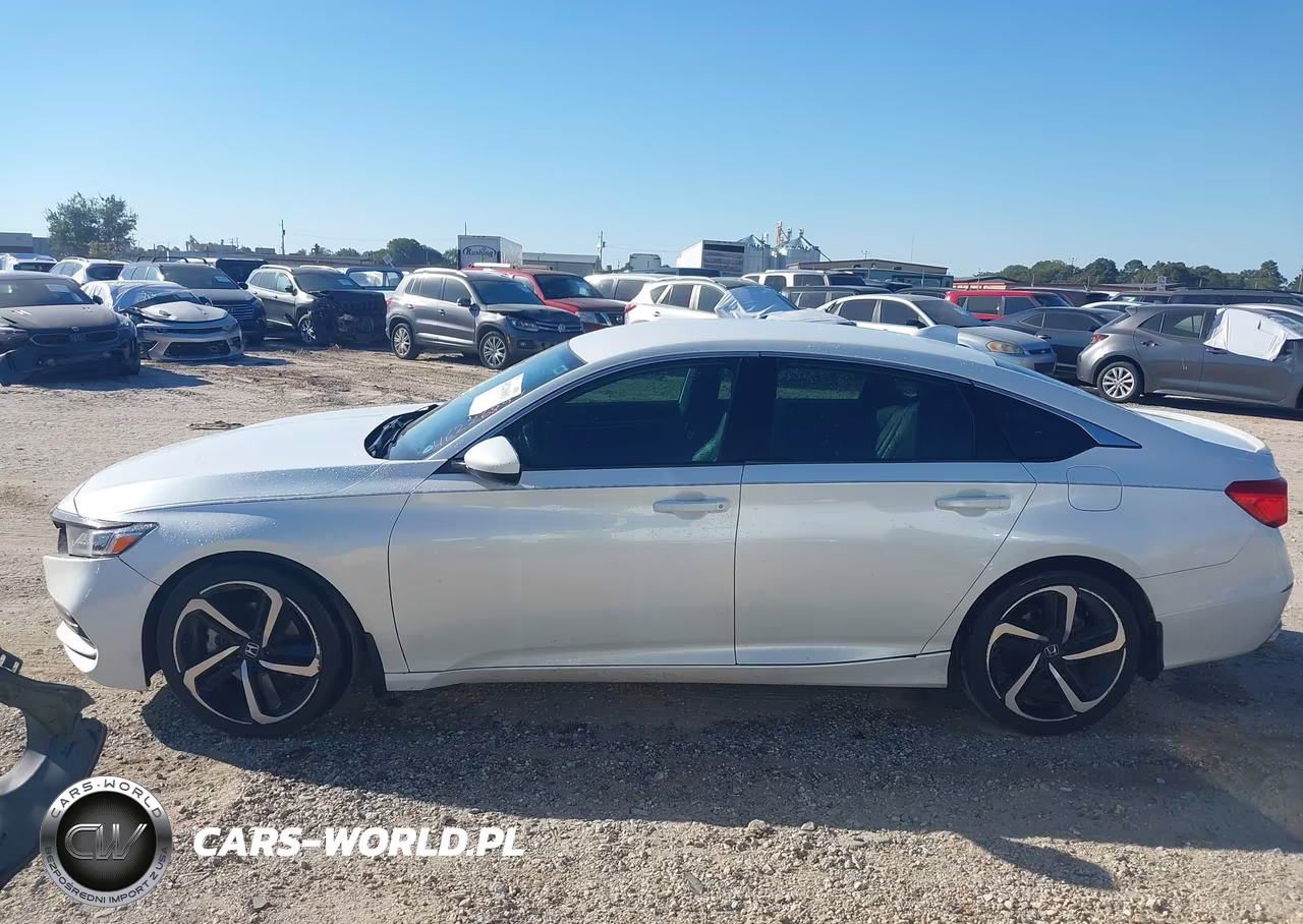 2018 Honda Accord Sport VIN:1HGCV1F33JA251033 - 14