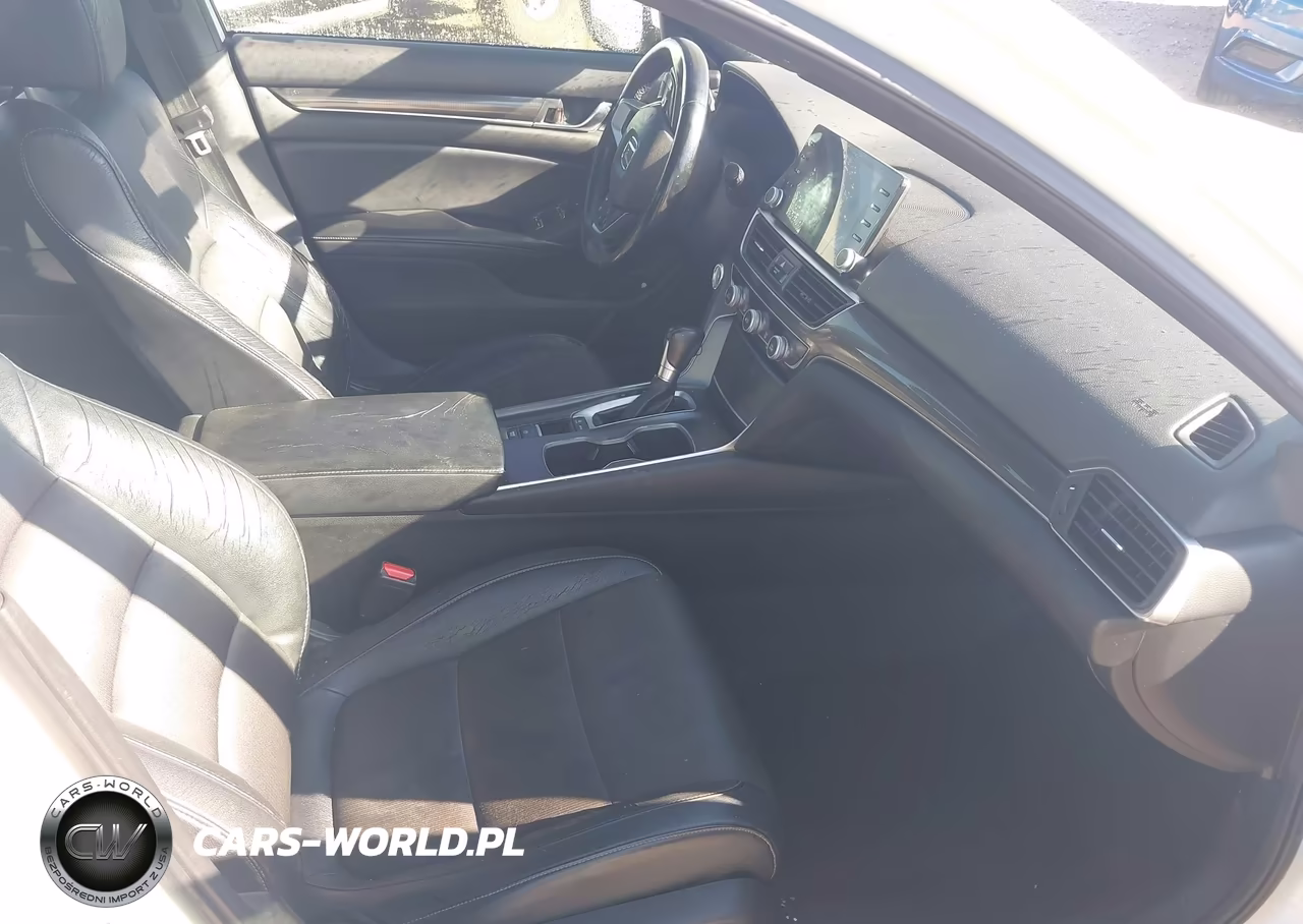 2018 Honda Accord Sport VIN:1HGCV1F33JA251033 - 5