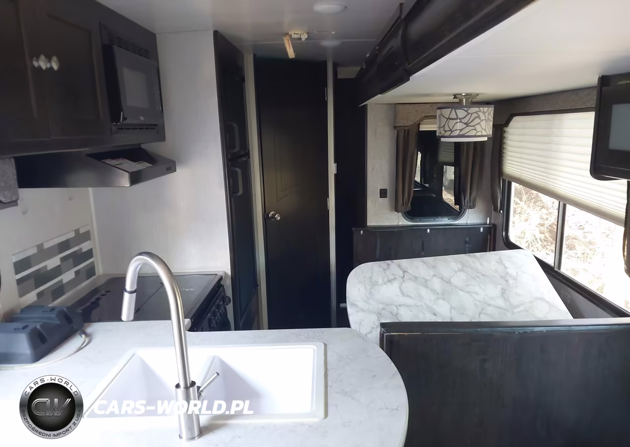 2018 Heartland Northtrail VIN:5SFNB3721JE383103 - 5