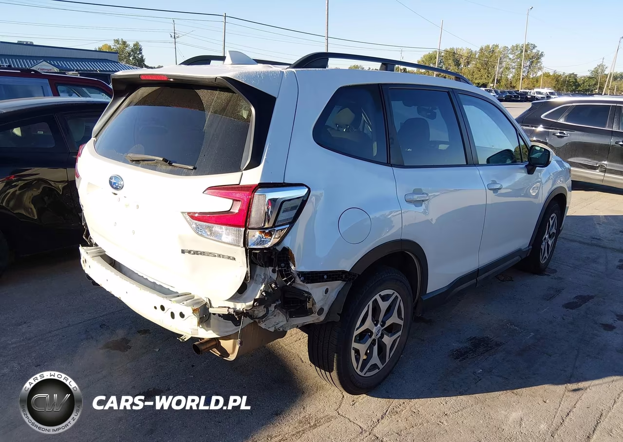 2021 Subaru Forester Premium VIN:JF2SKAJC4MH505713 - 4