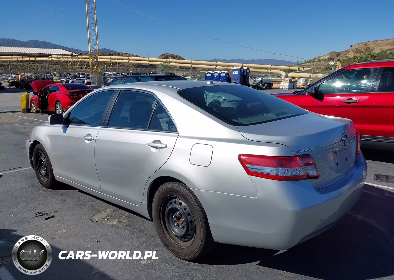 2011 Toyota Camry Le VIN:4T1BF3EK7BU146809 - 3