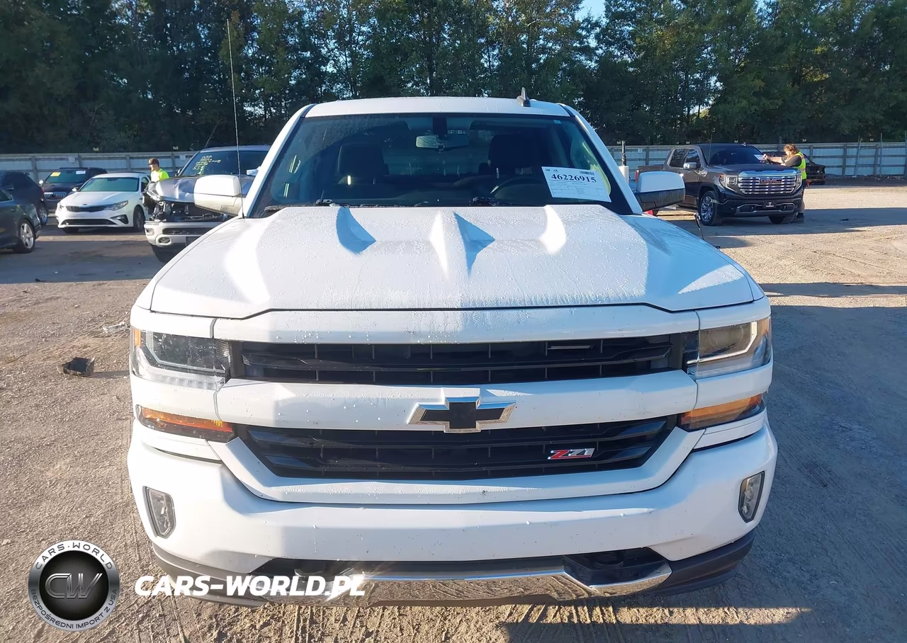 2018 Chevrolet Silverado 1500 2Lt VIN:3GCUKREC7JG556581 - 12