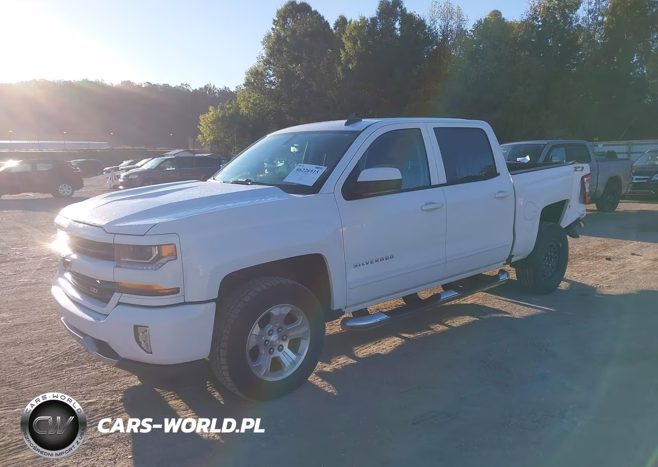 2018 Chevrolet Silverado 1500 2Lt VIN:3GCUKREC7JG556581 - 2