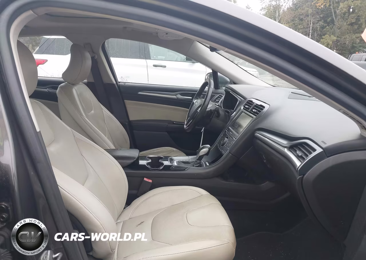 2015 Ford Fusion Titanium VIN:3FA6P0K91FR310111 - 5