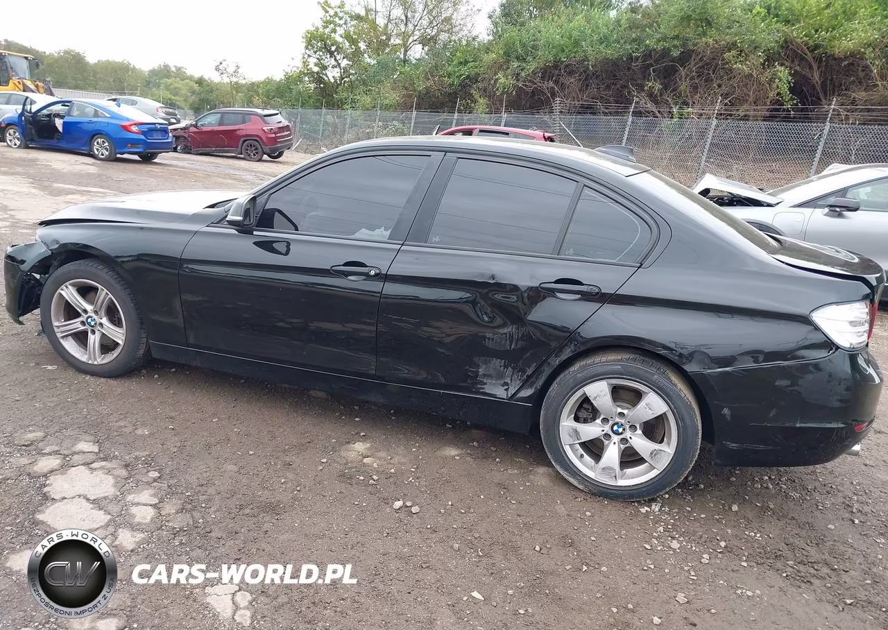 2013 BMW 328I xDrive VIN:WBA3B3C54DF532271 - 3