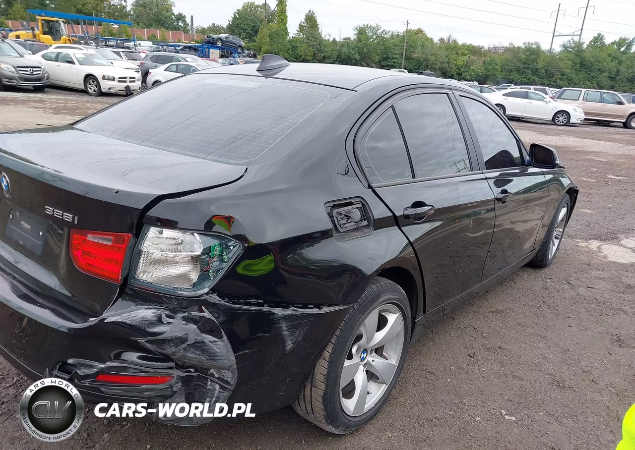 2013 BMW 328I xDrive VIN:WBA3B3C54DF532271 - 4