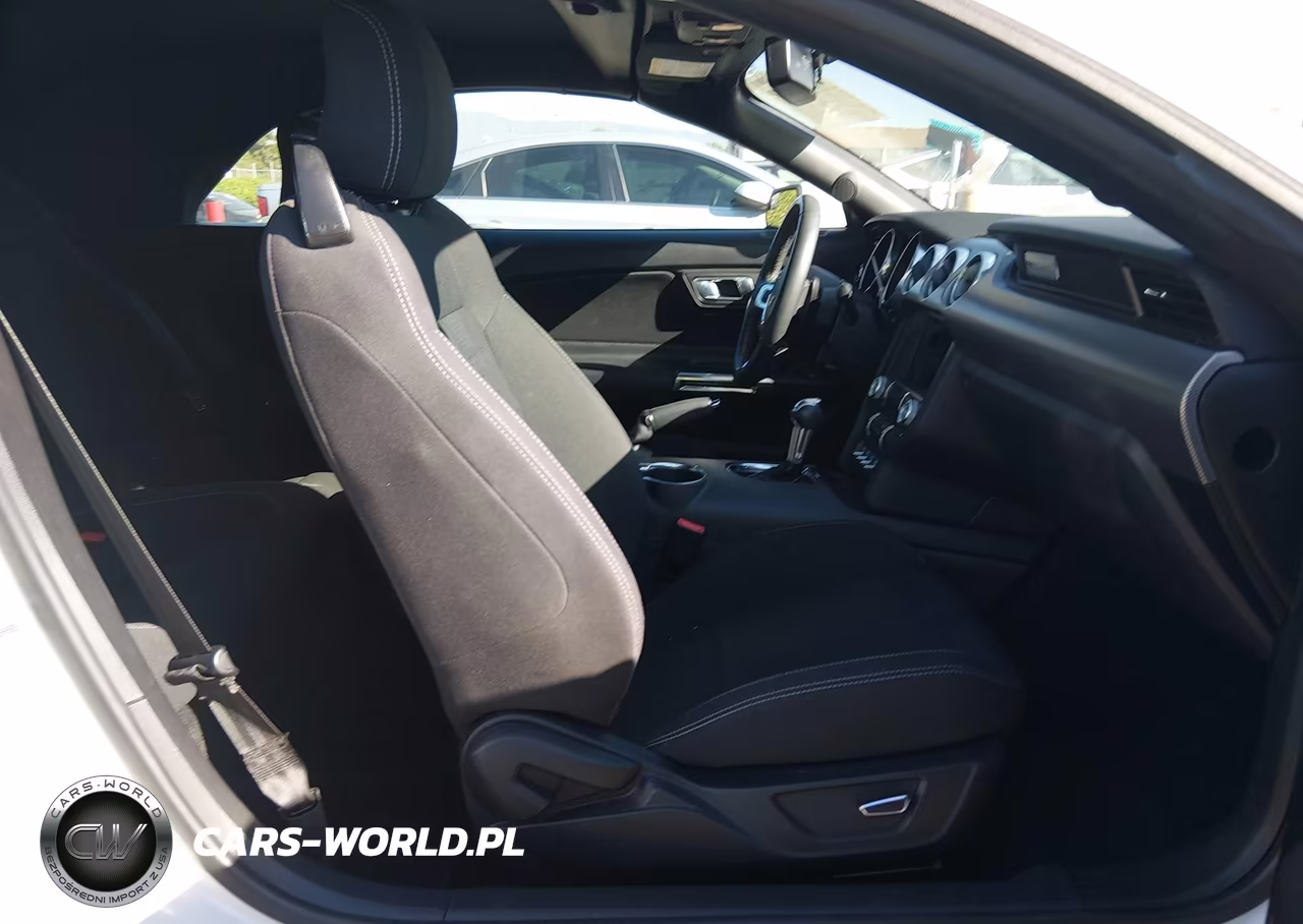 2018 Ford Mustang Ecoboost VIN:1FATP8UH7J5110853 - 5