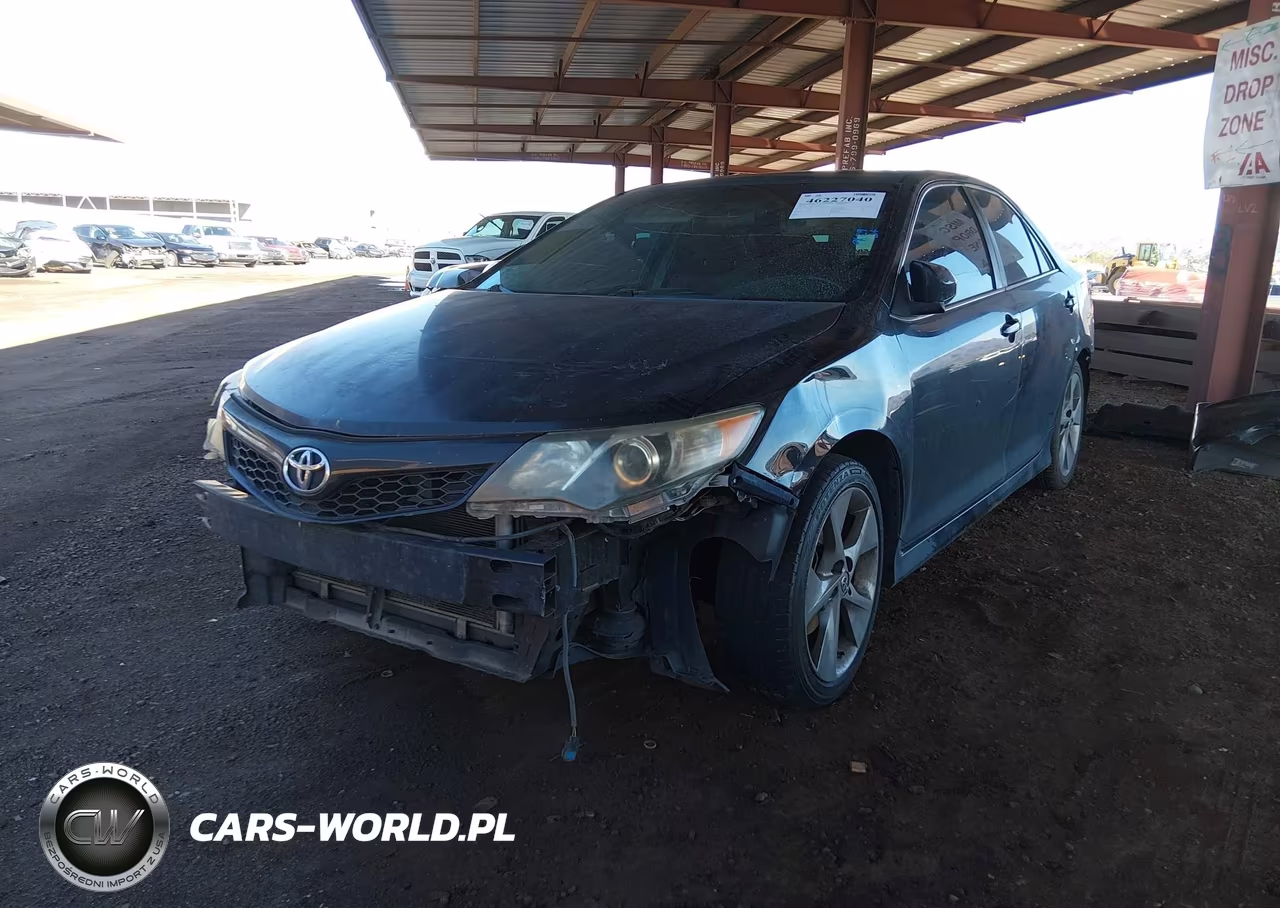 2014 Toyota Camry Se Sport VIN:4T1BF1FK0EU330240 - 2