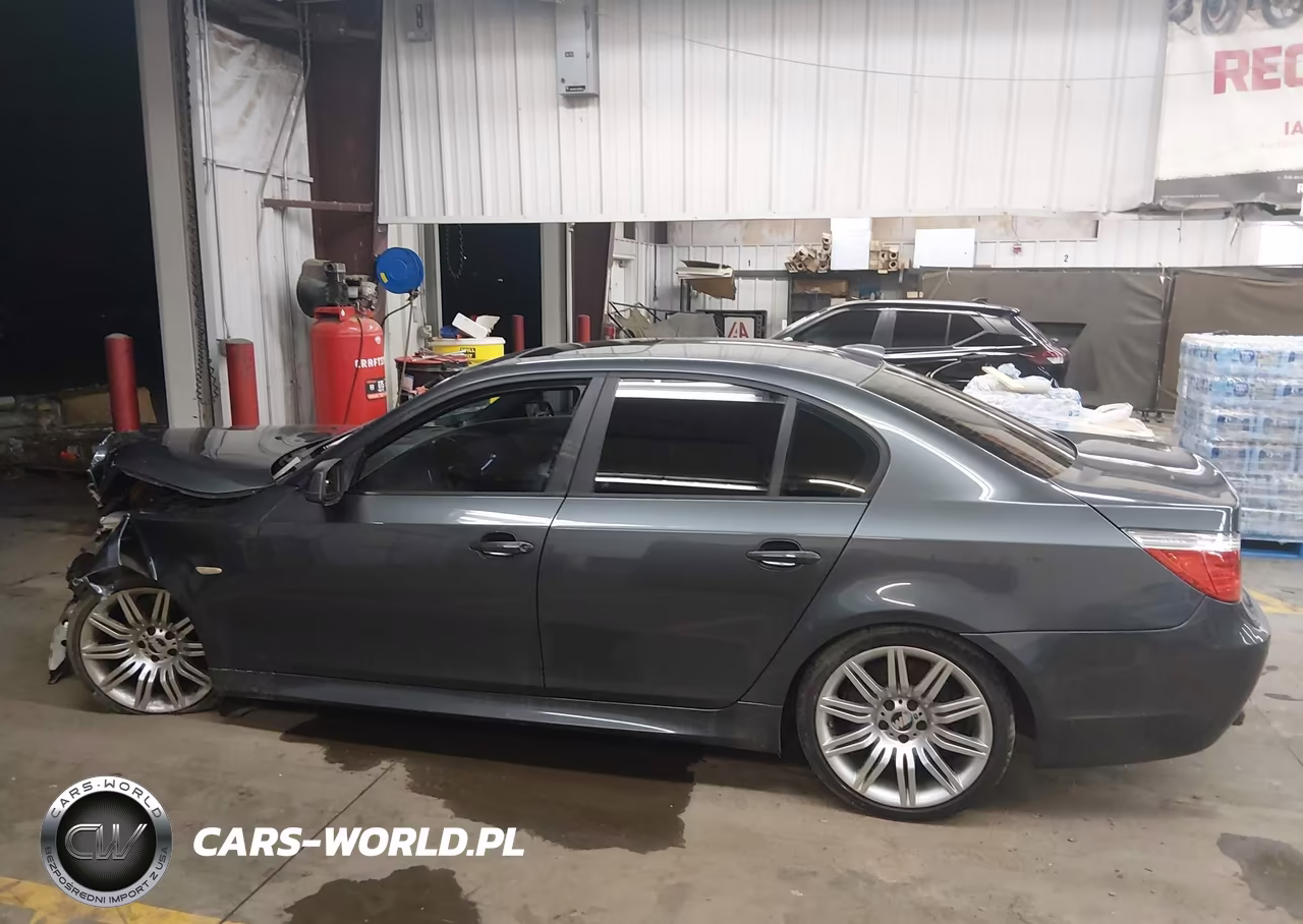 2010 BMW 550I VIN:WBANW5C59ACT56789 - 14