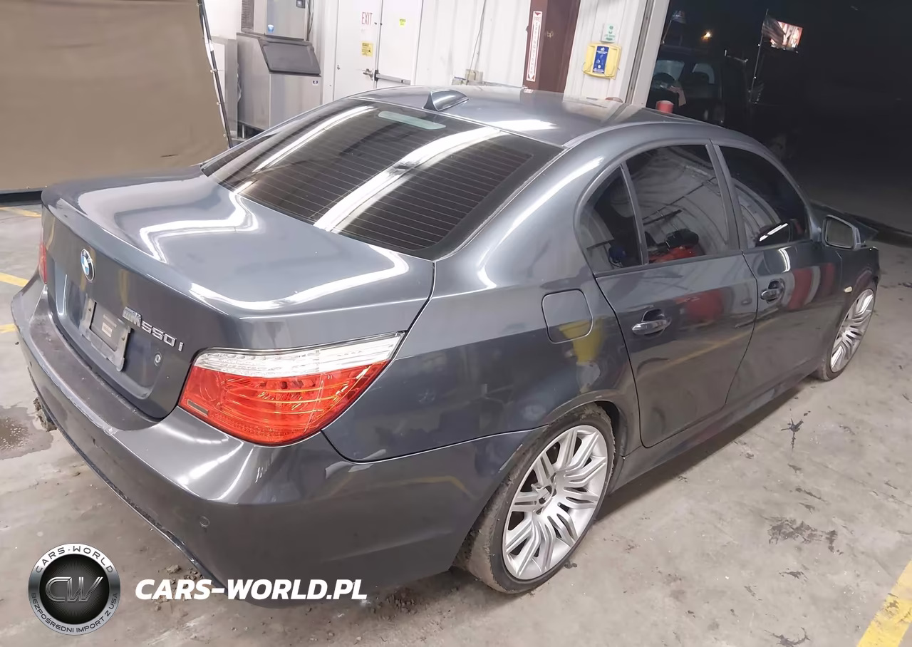2010 BMW 550I VIN:WBANW5C59ACT56789 - 4