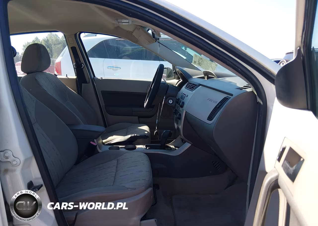 2010 Ford Focus Se VIN:1FAHP3FN3AW212429 - 5