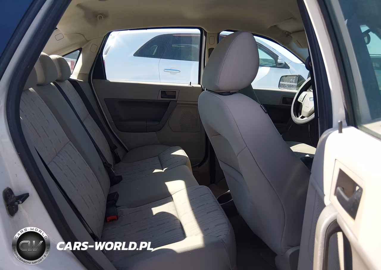 2010 Ford Focus Se VIN:1FAHP3FN3AW212429 - 8