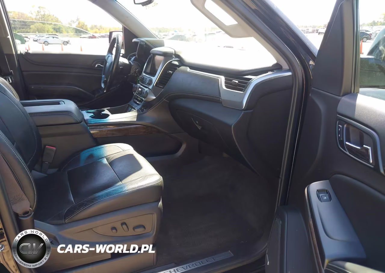 2015 Chevrolet Suburban Lt VIN:1GNSKJKC3FR197743 - 5