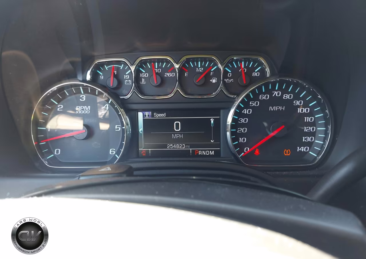 2015 Chevrolet Suburban Lt VIN:1GNSKJKC3FR197743 - 7