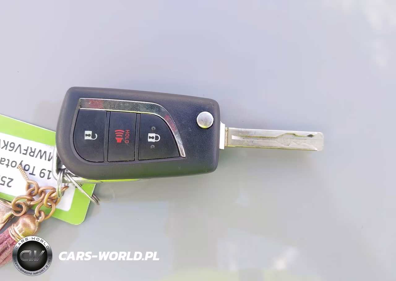2019 Toyota Rav4 Hybrid Le VIN:2T3MWRFV6KW007332 - 11