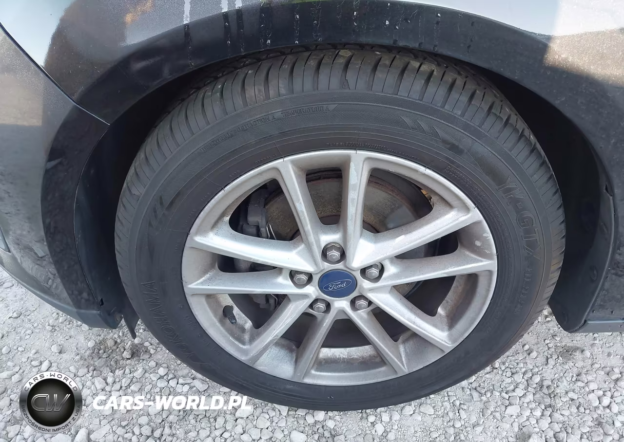 2015 Ford Focus Se VIN:1FADP3KE9FL254231 - 12
