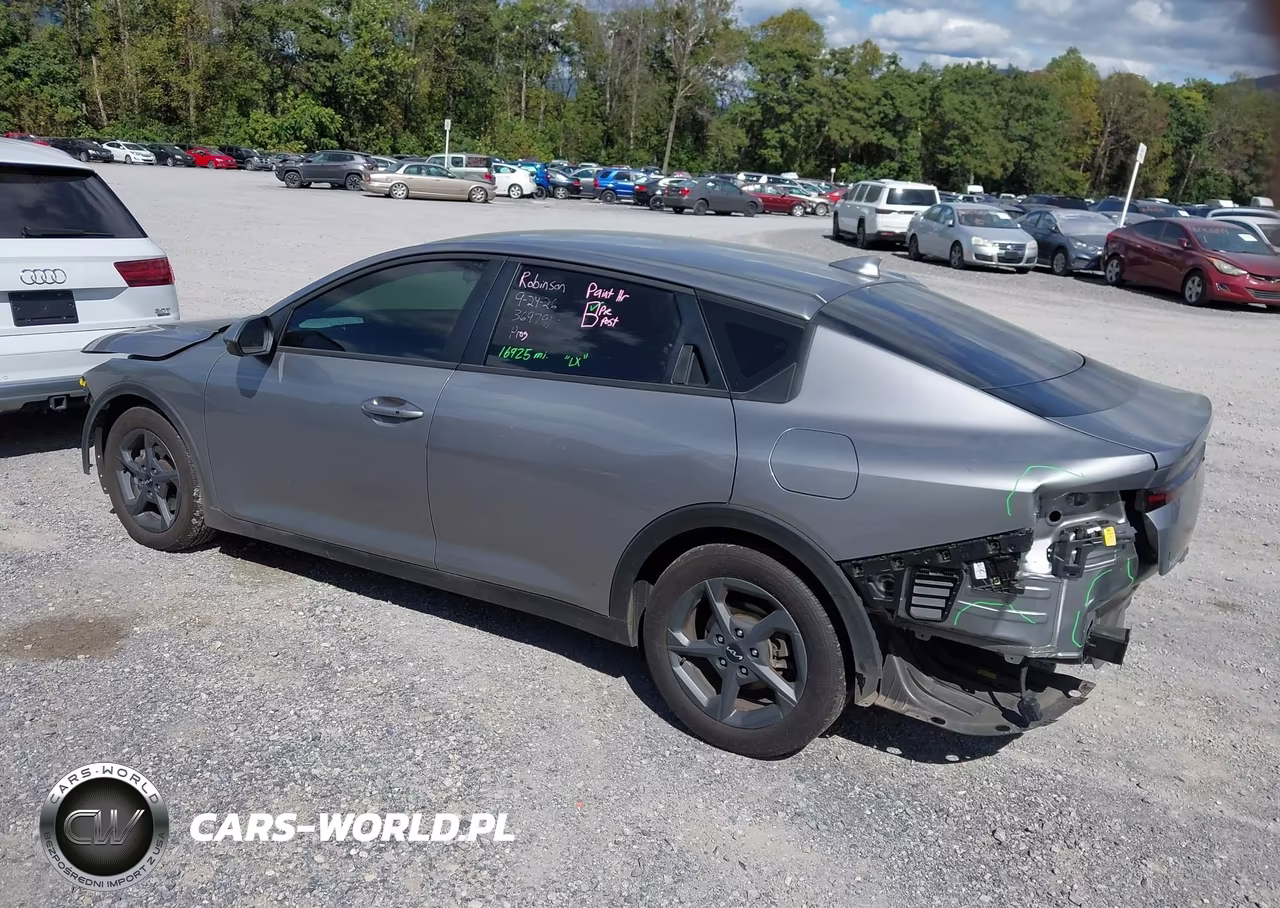 2025 Kia K4 Lxs VIN:3KPFT4DE4SE219715 - 3