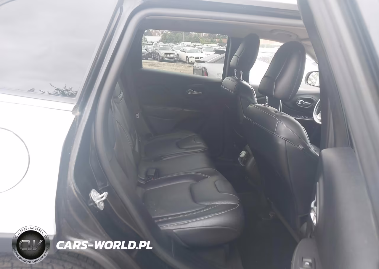 2015 Jeep Cherokee Limited VIN:1C4PJMDS3FW605604 - 8