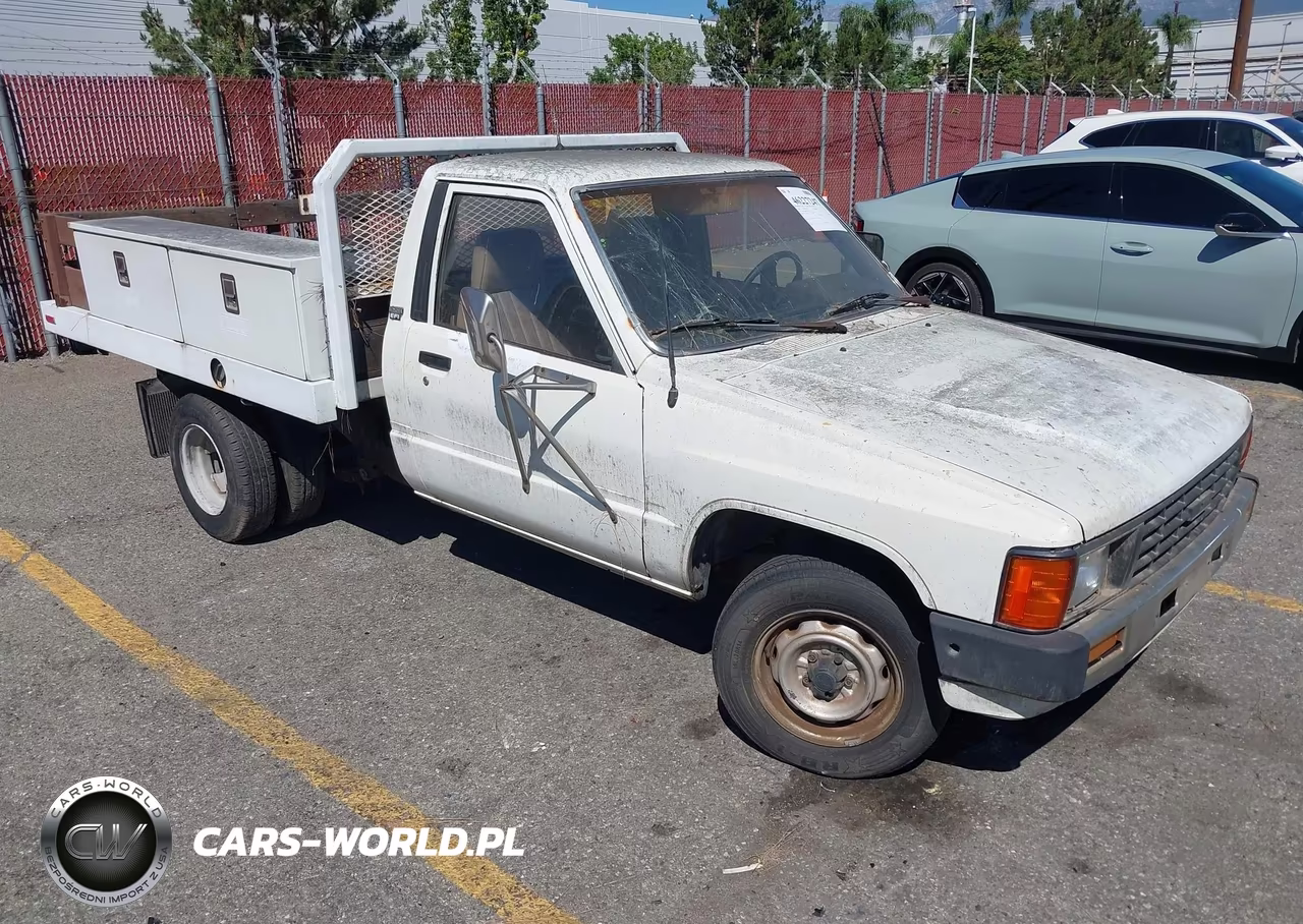1986 Toyota Pickup Cab Chassis Rn55